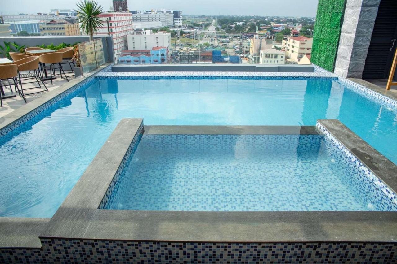El Vistra Hotel Ángeles Exterior foto